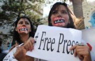 نقابة الصحفيين التونسيين تلوّح بإضراب عام في قطاع الإعلام