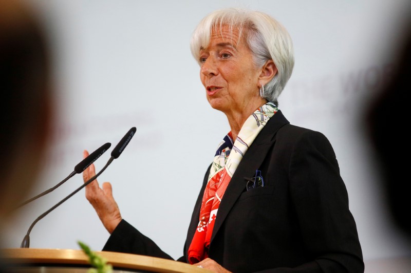 صندوق النقد الدولي أكثر تفاؤلا بشأن الاقتصاد العالمي هذا العام عن 2016