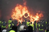 فرنسا تحترق: احتجاجات باريس تخرج عن السيطرة!