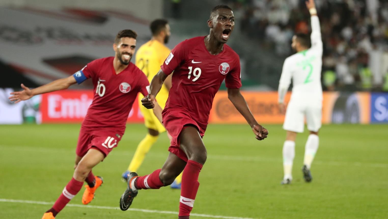بنكهة السياسة: قطر تواجه الامارات في نصف نهائي كأس آسيا للأمم