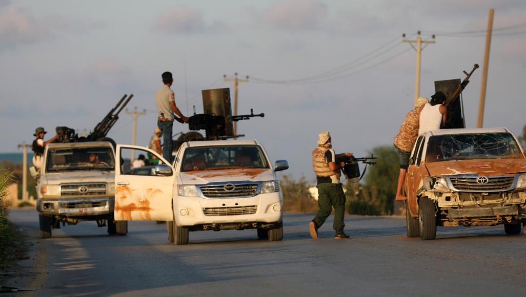 ليبيا: قوات حفتر على مشارف طرابلس.. والسراج يأمر باستعمال القوة الجوية!