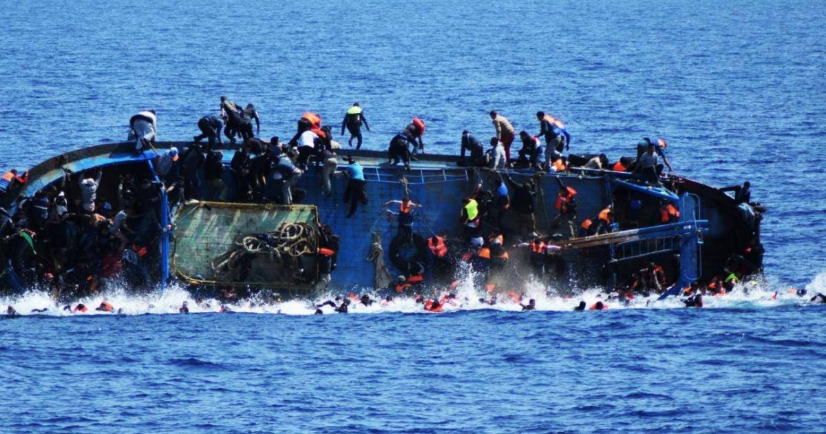 وزارة الدفاع: المركب الغارق انطلق انطلق من زوارة الليبية في اتجاه إيطاليا