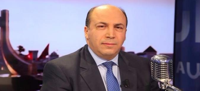 بسبب يوسف الشاهد: نداء تونس يجمد عضوية وزير النقل رضوان عيارة