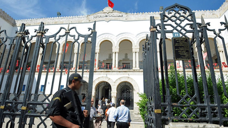 (فيديو)إخلاء مقر المحكمة الابتدائية بتونس
