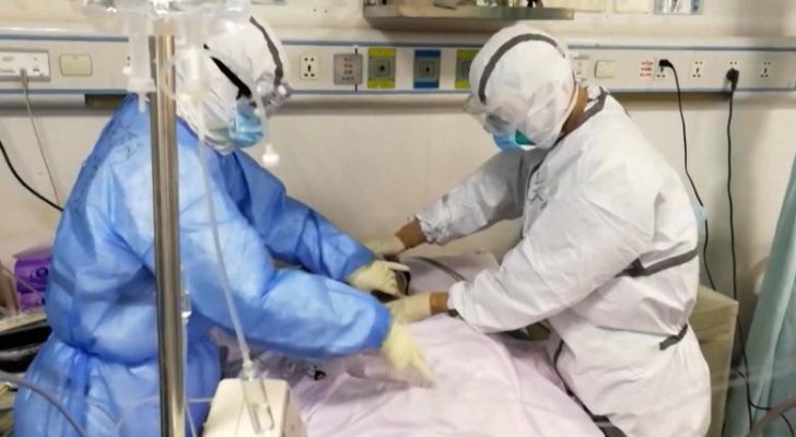 أول حالة وفاة جراء فيروس كورونا  في الجزائر