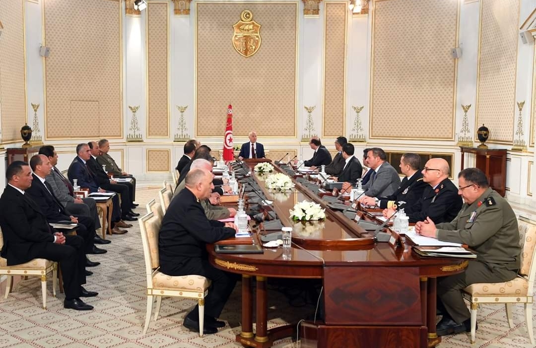 (بالفيديو): رئيس الجمهورية يتوعد من يحاولون الإثراء بتجويع التونسيين