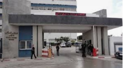 العاصمة: وزير الدفاع يؤدي زيارة إلى المستشفى الميداني العسكري