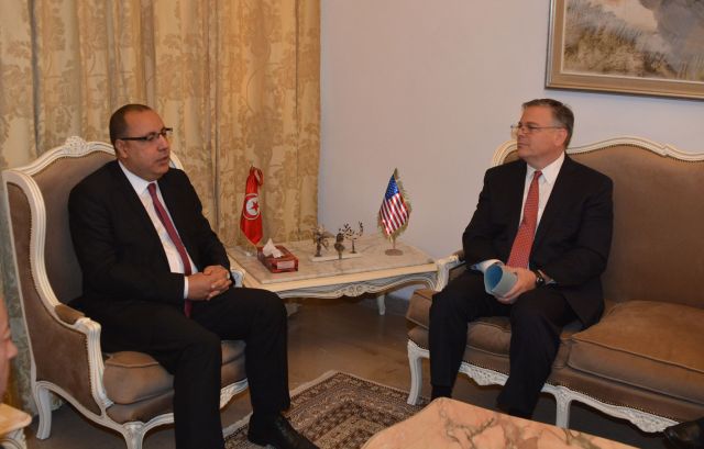 وزير الداخليّة يستقبل سفير الولايات المتّحدة الأمريكيّة بتونس
