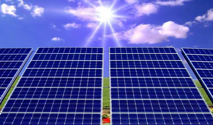 وزارة الطاقة: 47 ألف لوح شمسي لإنتاج الكهرباء في تطاوين..