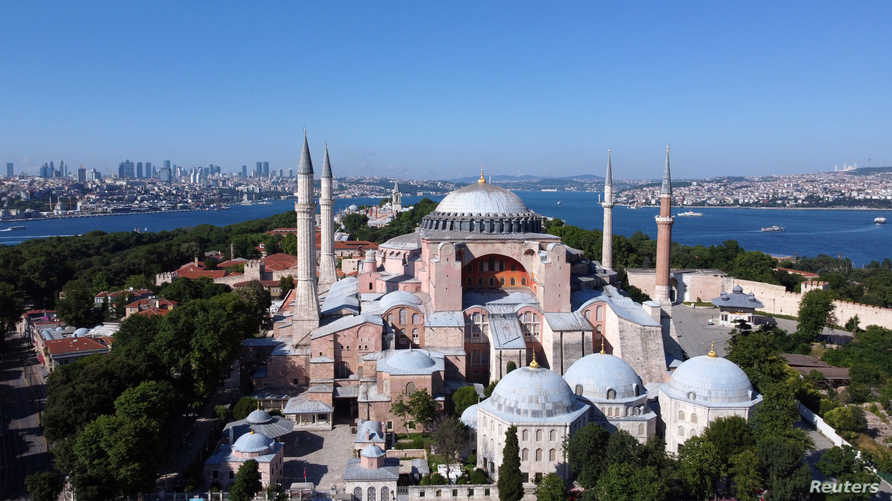 شيّد قبل 15 قرنا: تركيا تقرر تحويل الموقع الأثري آيا صوفيا إلى مسجد وسط تنديد دولي!!