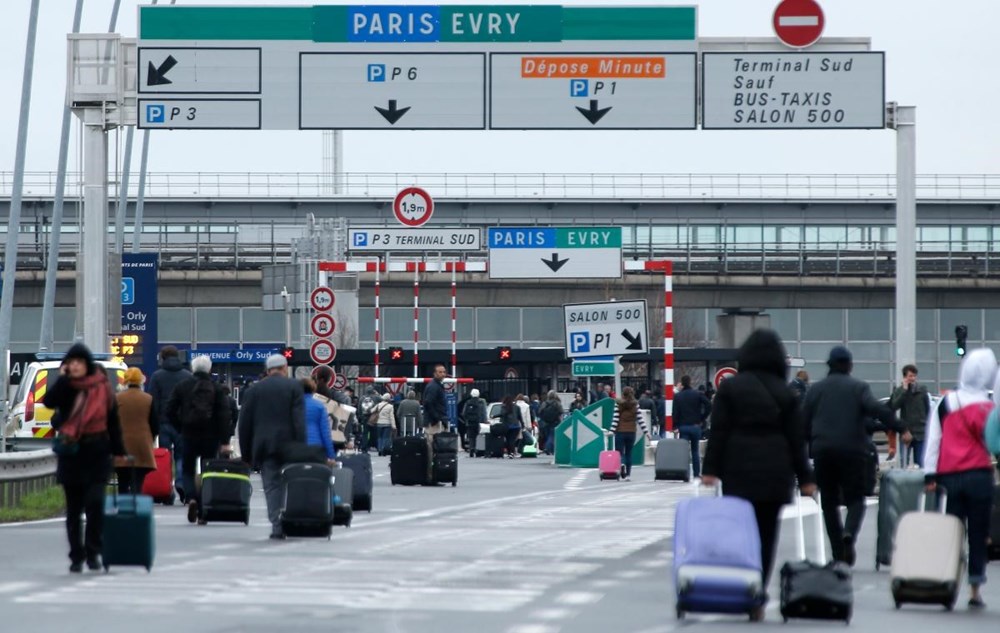 (سواء مطعمين أو لا) - فرض إجراءات جديدة على التّونسيين المسافرين إلى فرنسا..