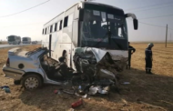 الجزائر: 8 قتلى في حادث تصادم حافلة بسيارة سياحية..