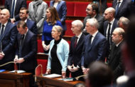 الحكومة الفرنسية تنجو من اقتراع سحب الثقة
